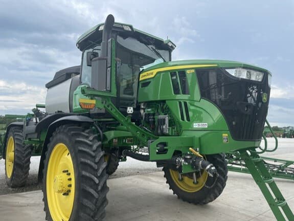 Image of John Deere 412R equipment image 1