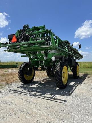 Image of John Deere 412R equipment image 4