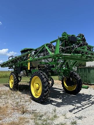Image of John Deere 412R equipment image 3