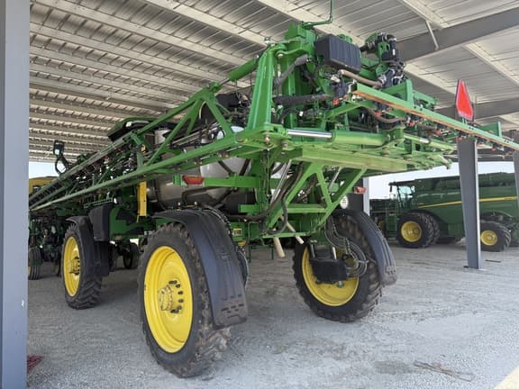 Image of John Deere 412R equipment image 2