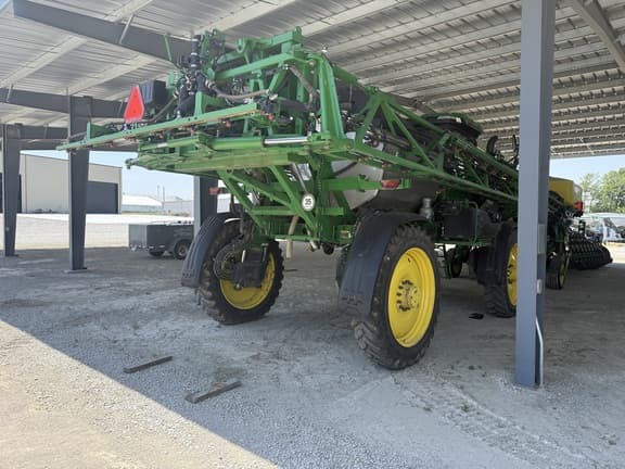 Image of John Deere 412R equipment image 1