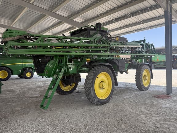 Image of John Deere 412R equipment image 3