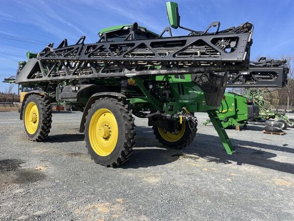 Image of John Deere 412R Image 0