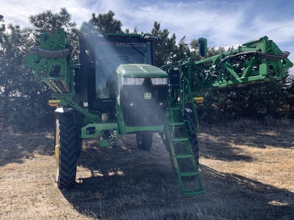 Image of John Deere 412R equipment image 2