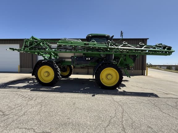 Image of John Deere 412R Primary image