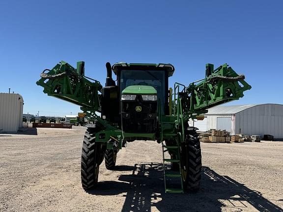 Image of John Deere 412R equipment image 4