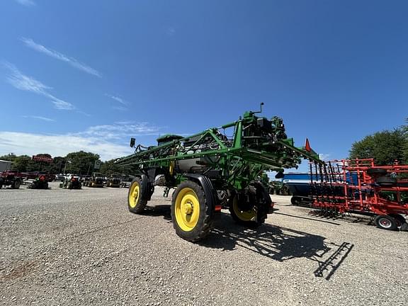Image of John Deere 412R equipment image 1
