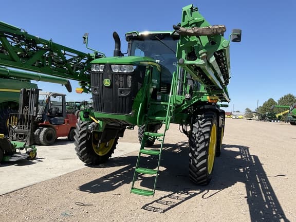 Image of John Deere 412R equipment image 1