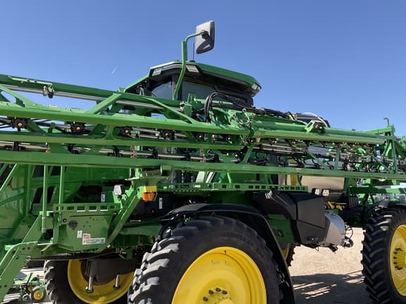 Image of John Deere 412R equipment image 2