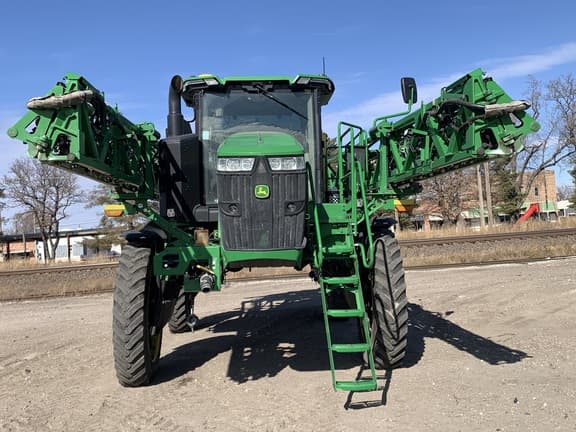 Image of John Deere 412R equipment image 1