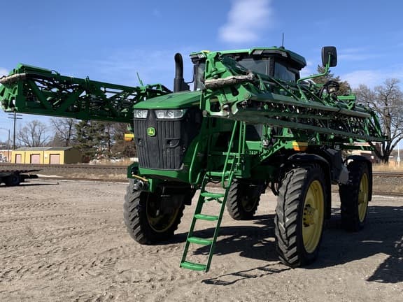 Image of John Deere 412R equipment image 2