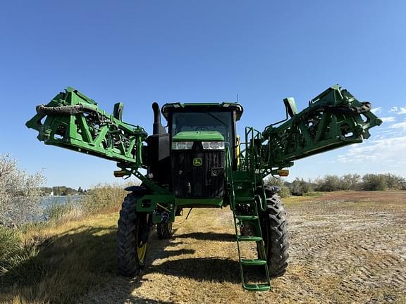 Image of John Deere 412R equipment image 1