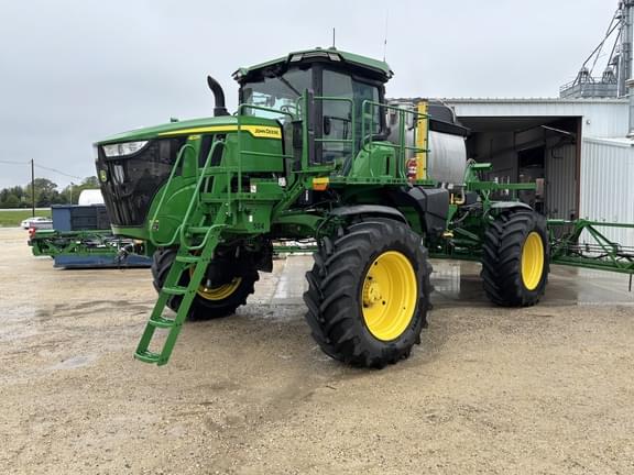 Image of John Deere 412R equipment image 2