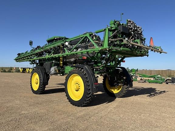 Image of John Deere 412R equipment image 2