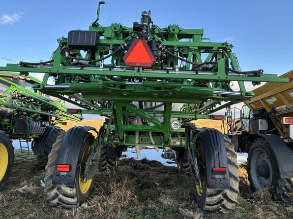 Image of John Deere 412R equipment image 3