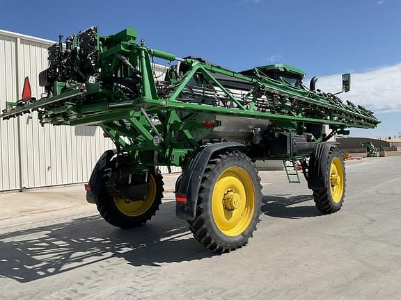 Image of John Deere 412R equipment image 4