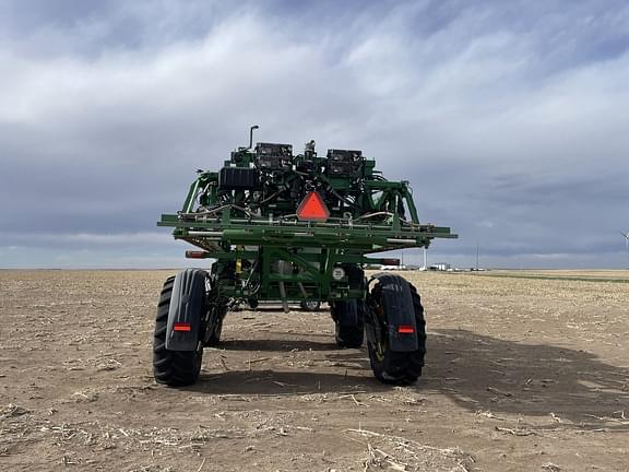 Image of John Deere 412R equipment image 1