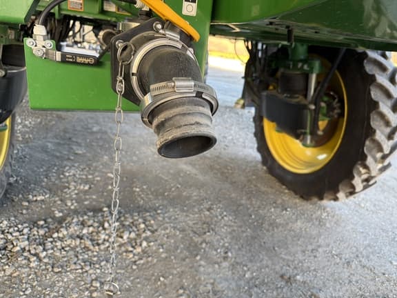 Image of John Deere 412R equipment image 1