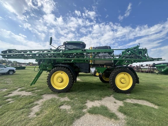 Main image John Deere 412R