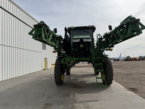 Image of John Deere 412R equipment image 2