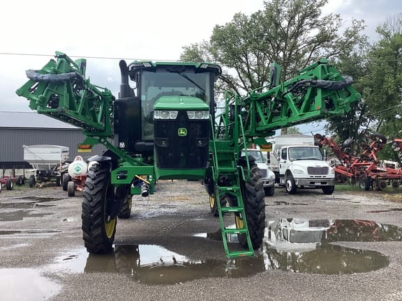 Main image John Deere 412R