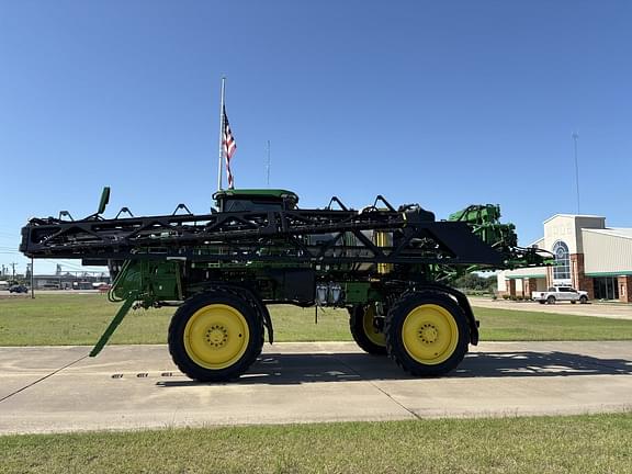 Image of John Deere 412R equipment image 1