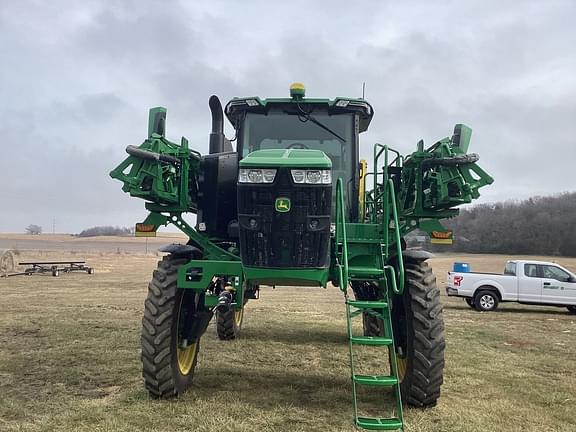 Image of John Deere 412R equipment image 2