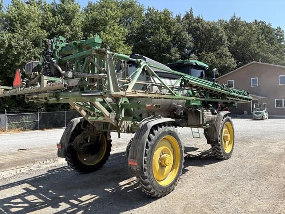 Image of John Deere 412R equipment image 4