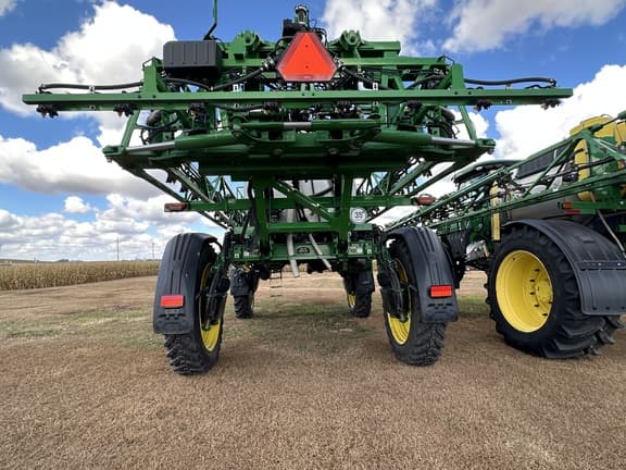 Image of John Deere 412R equipment image 3