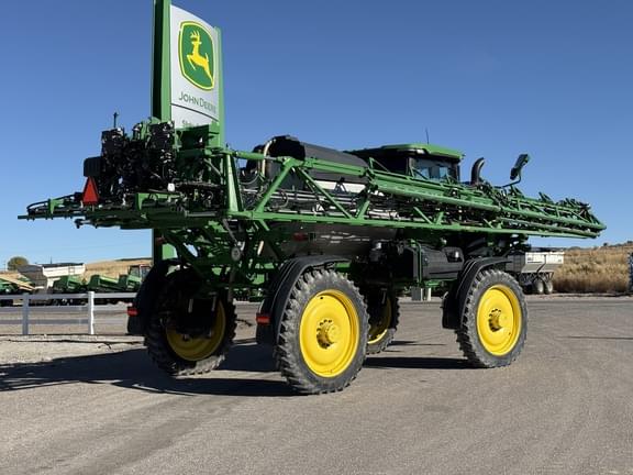 Image of John Deere 412R equipment image 4