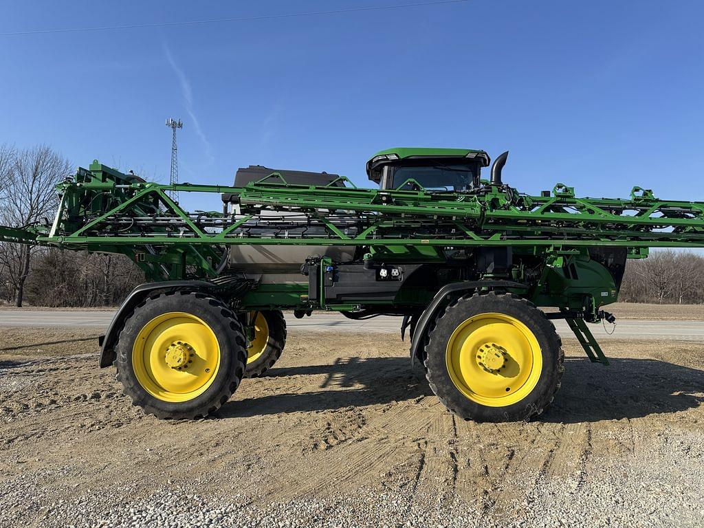 Image of John Deere 412R Primary image