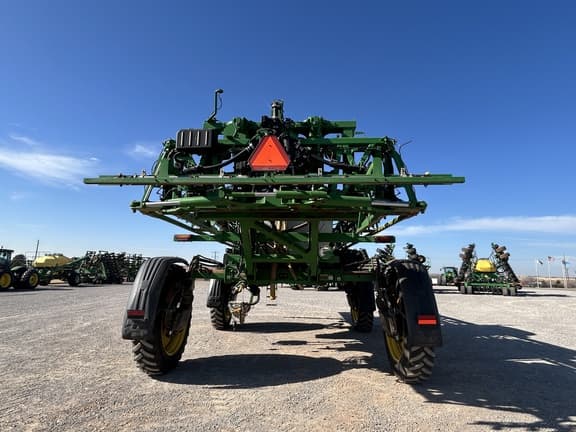 Image of John Deere 412R equipment image 3