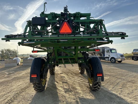 Image of John Deere 412R equipment image 3