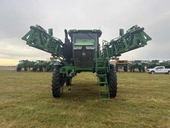 Image of John Deere 412R equipment image 2