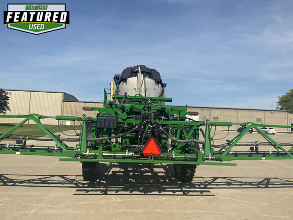 Image of John Deere 412R equipment image 3