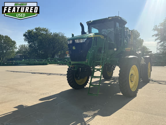 Image of John Deere 412R equipment image 1