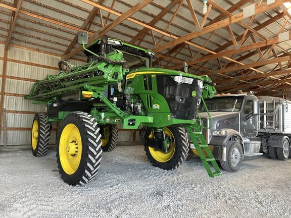 Image of John Deere 412R Image 1