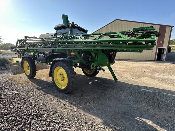 Image of John Deere 412R equipment image 1