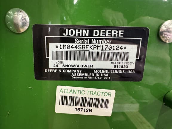 Image of John Deere 44" Snowblower equipment image 4