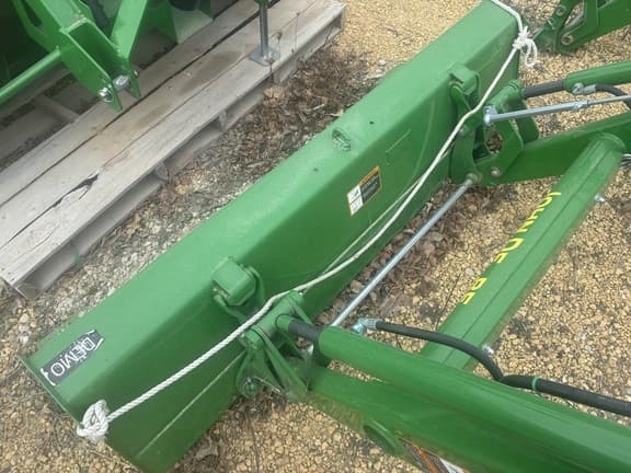 Image of John Deere 440R equipment image 4