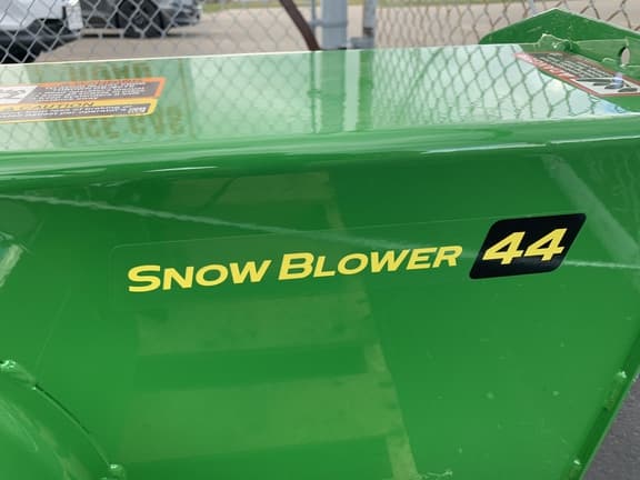 Image of John Deere 44" Snowblower Primary image