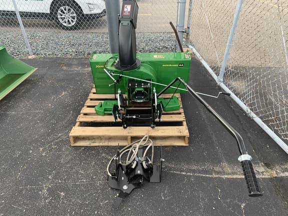 Image of John Deere 44" Snowblower equipment image 2