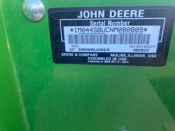 Image of John Deere 44" Snowblower Image 1
