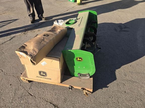 Image of John Deere 44" Snowblower Image 0