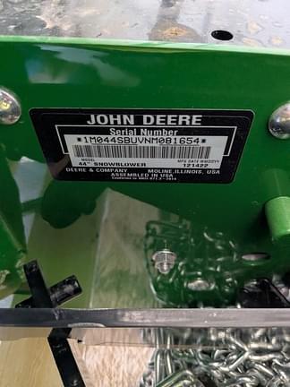 Image of John Deere 44" Snowblower equipment image 3