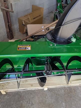 Image of John Deere 44" Snowblower equipment image 1