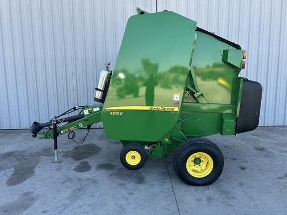 Image of John Deere 450E equipment image 3