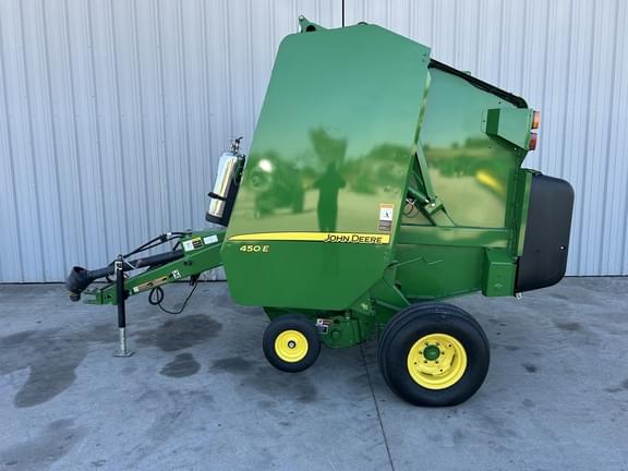 Image of John Deere 450E equipment image 3