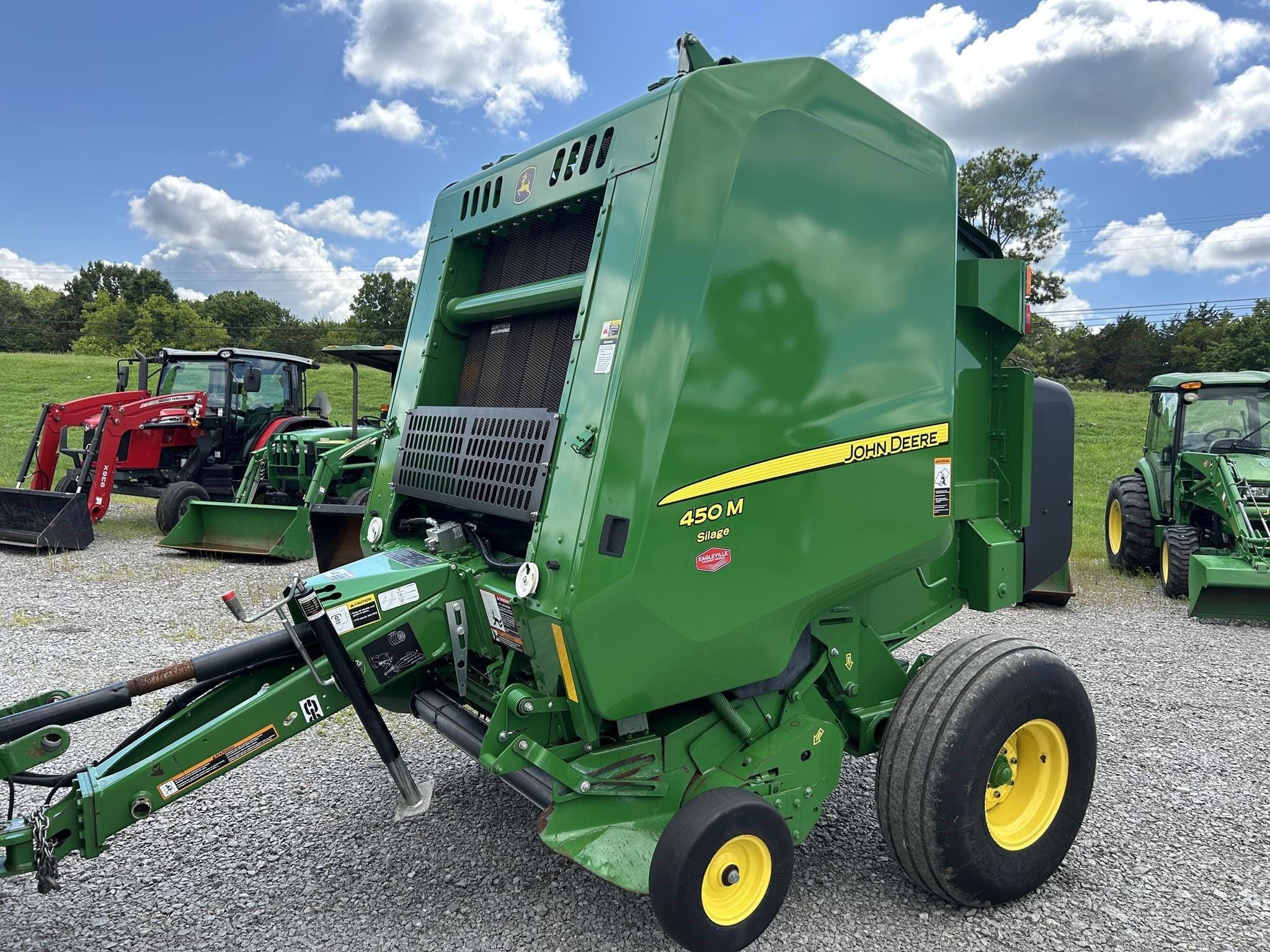 2023 John Deere 450M Silage Equipment Image0