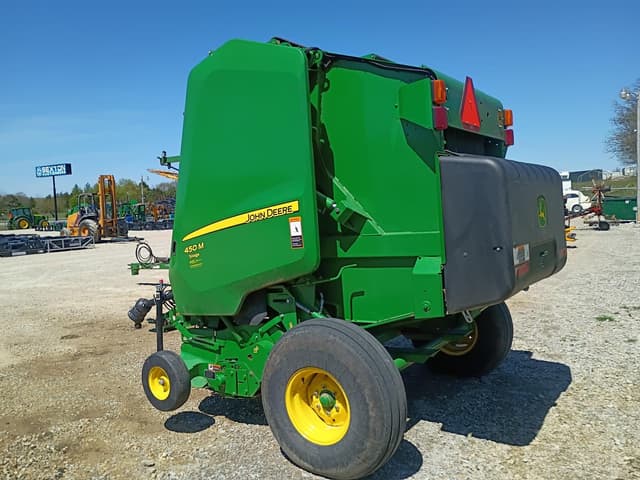 Image of John Deere 450M Silage equipment image 2